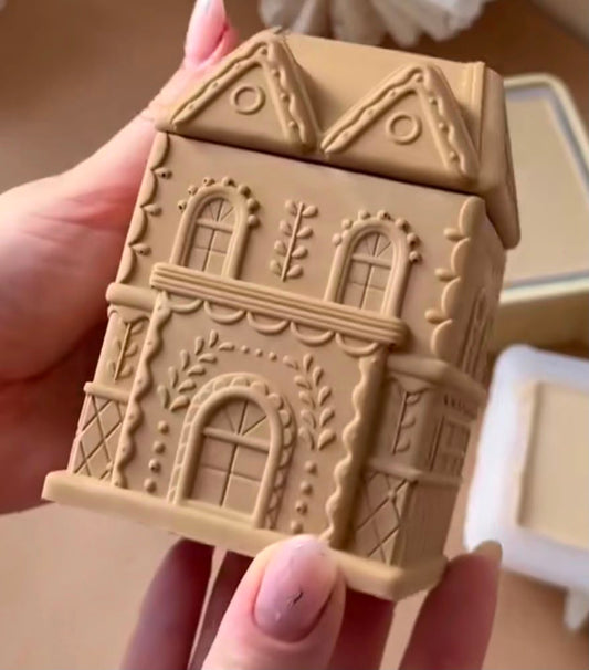 El misterio de las tres casitas de Navidad, Capítulo #1 El 4 de julio que olía a diciembre.